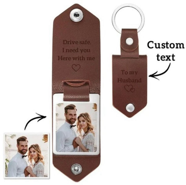 PERSONALISED LEATHER KEYCHAIN